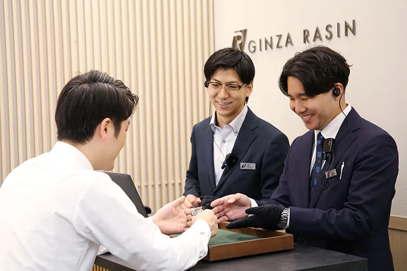 Ginza Chuo-dori Store Interior Image 1