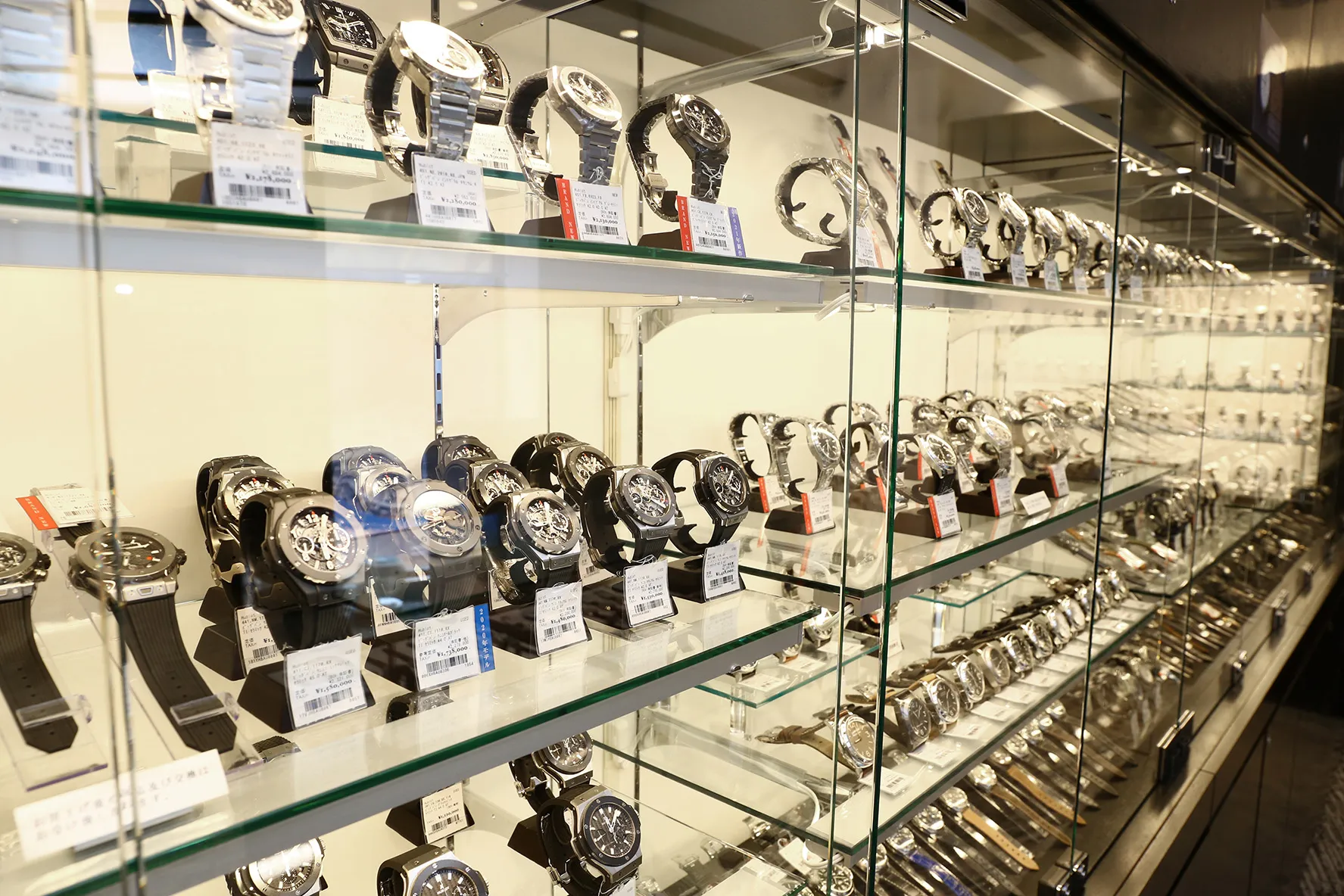 Main store interior image 3