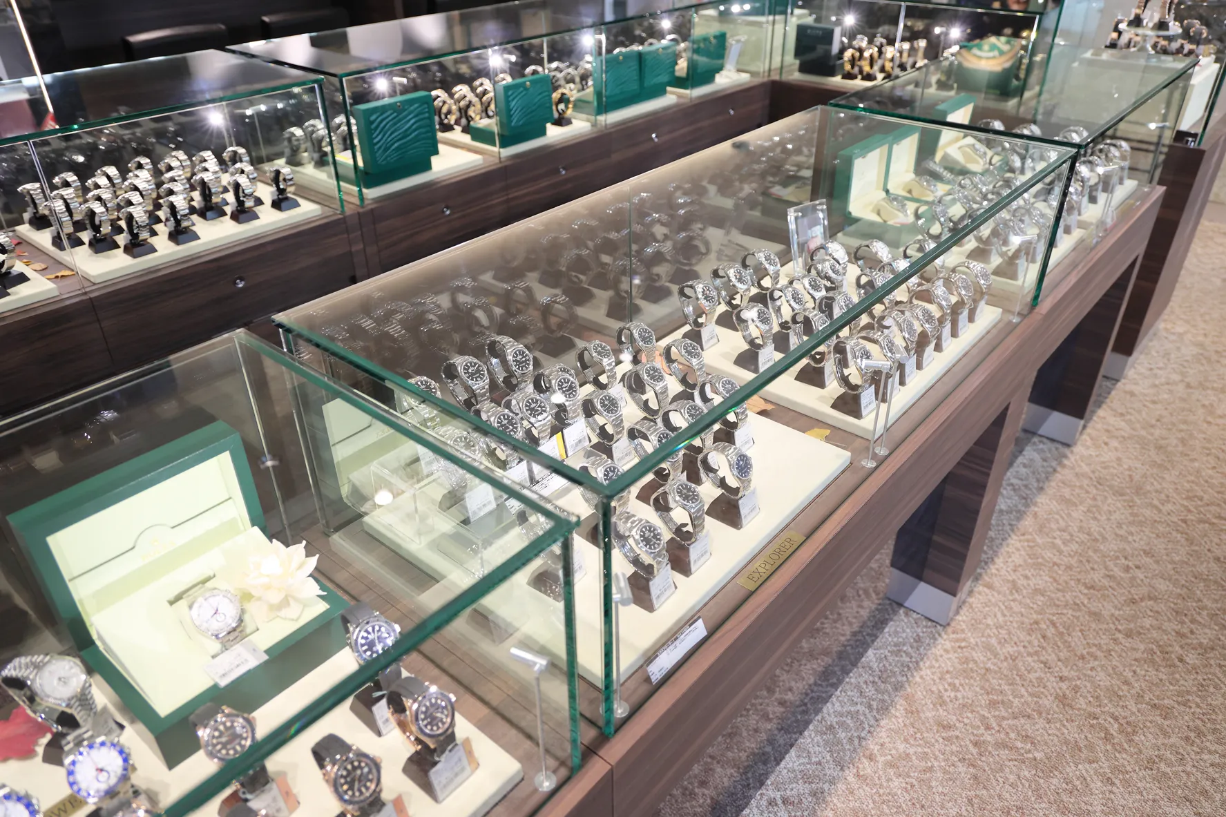 Shinsaibashi Store - Interior Image 3